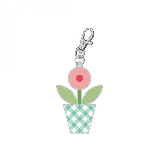 Lori Holt Gingham Garden Enamel Happy Charm